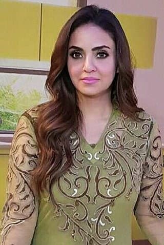 Nadia Khan profile
