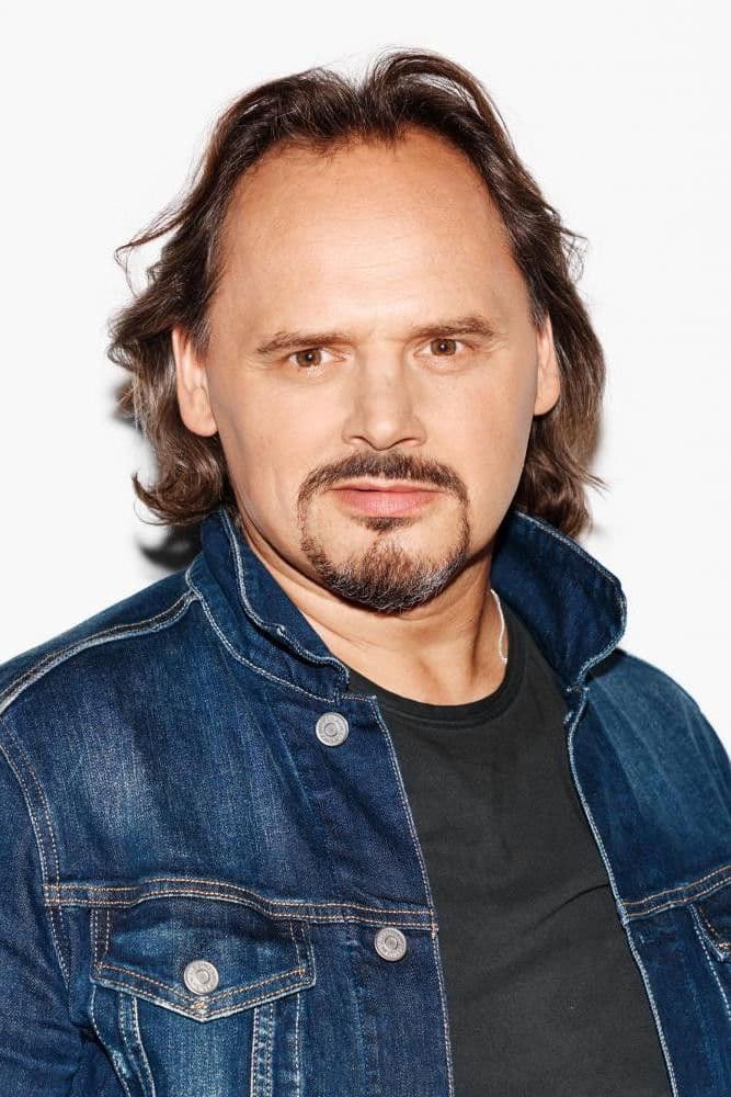 Piotr Łukawski profile