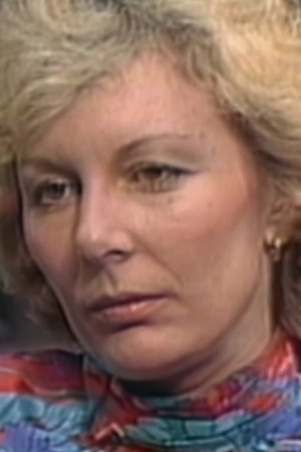 Kee MacFarlane profile