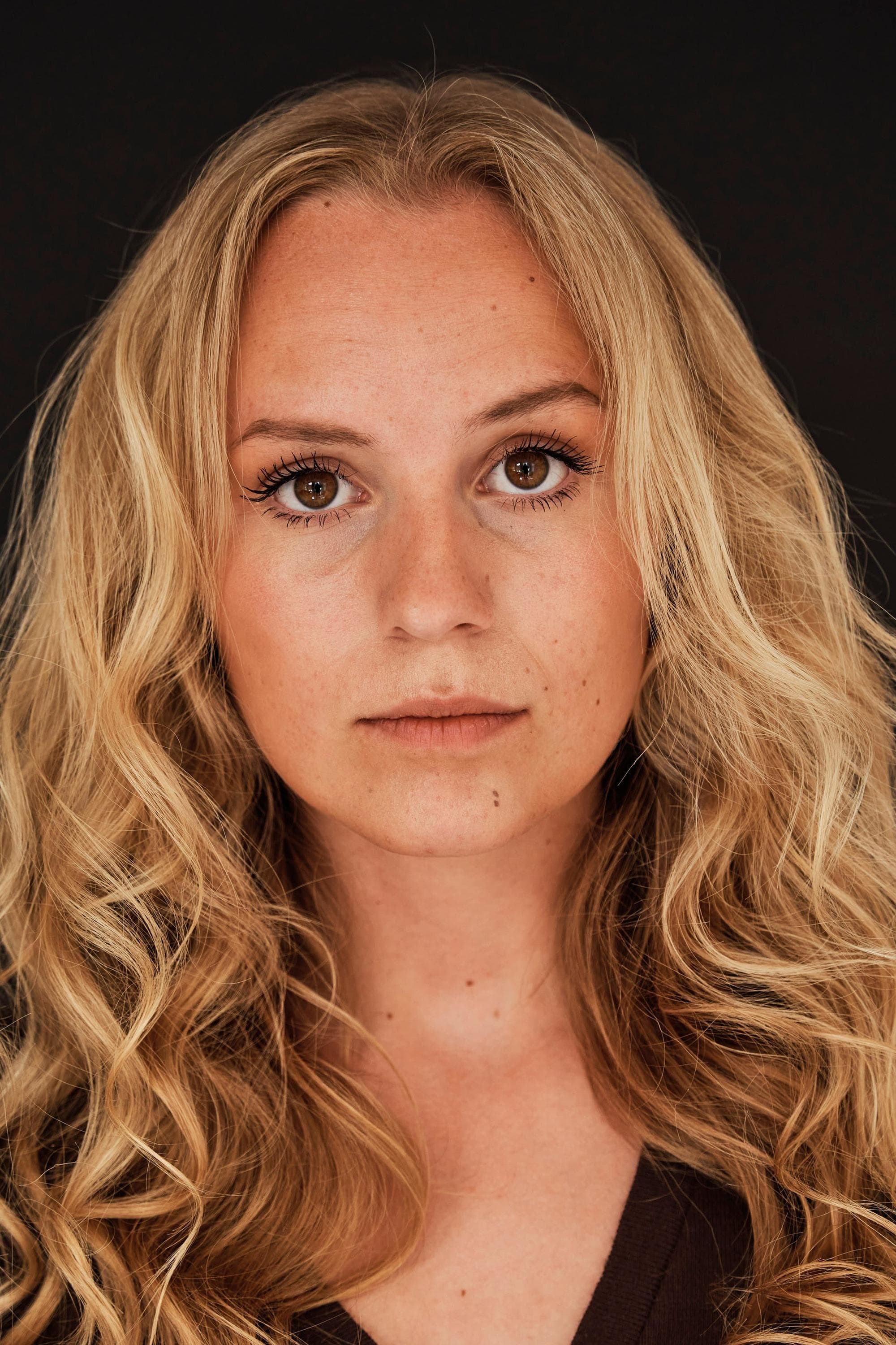 Flora Ofelia Hofmann Lindahl profile