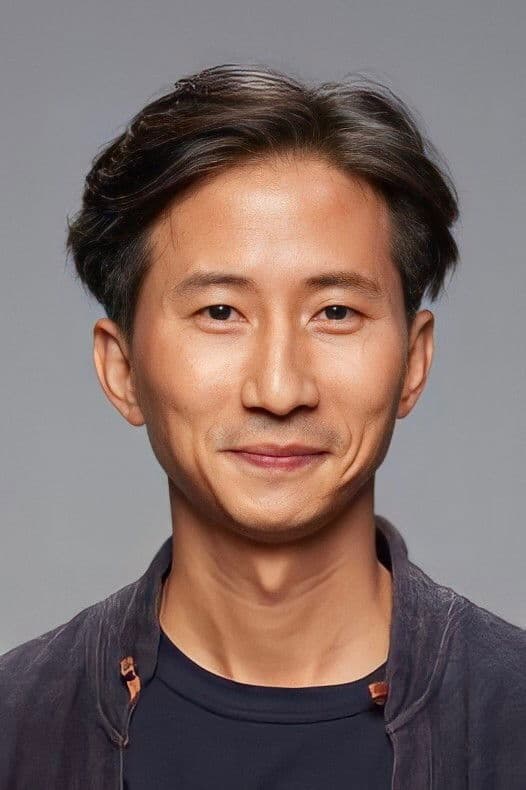 Mez Tharatorn profile