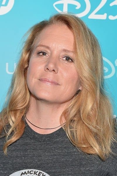 Lauren MacMullan profile