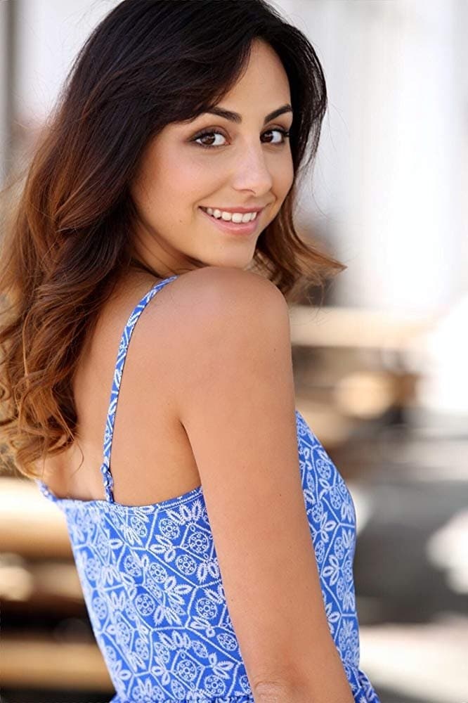 Rafaella Biscayn-Debest profile