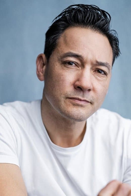 Mark Hampton profile