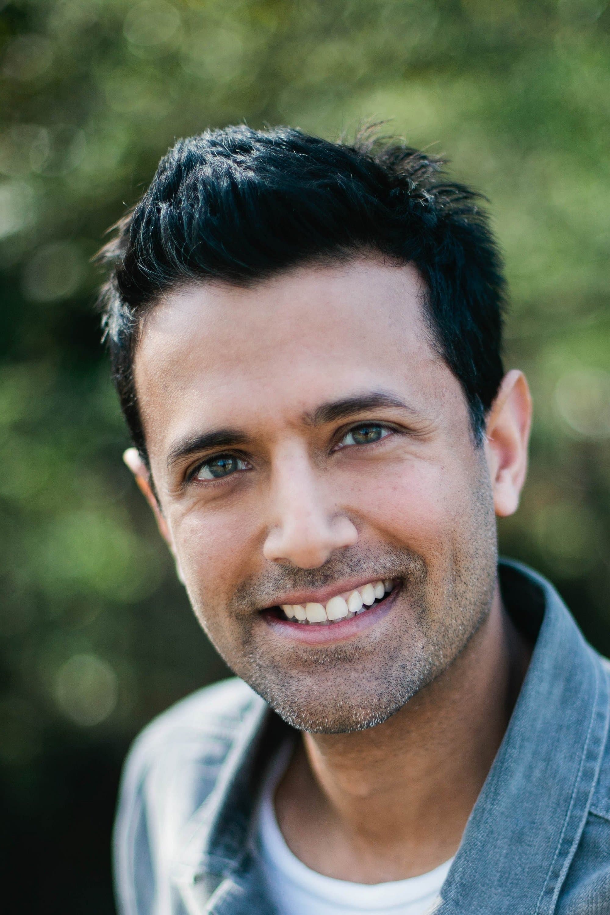 Navin Chowdhry profile