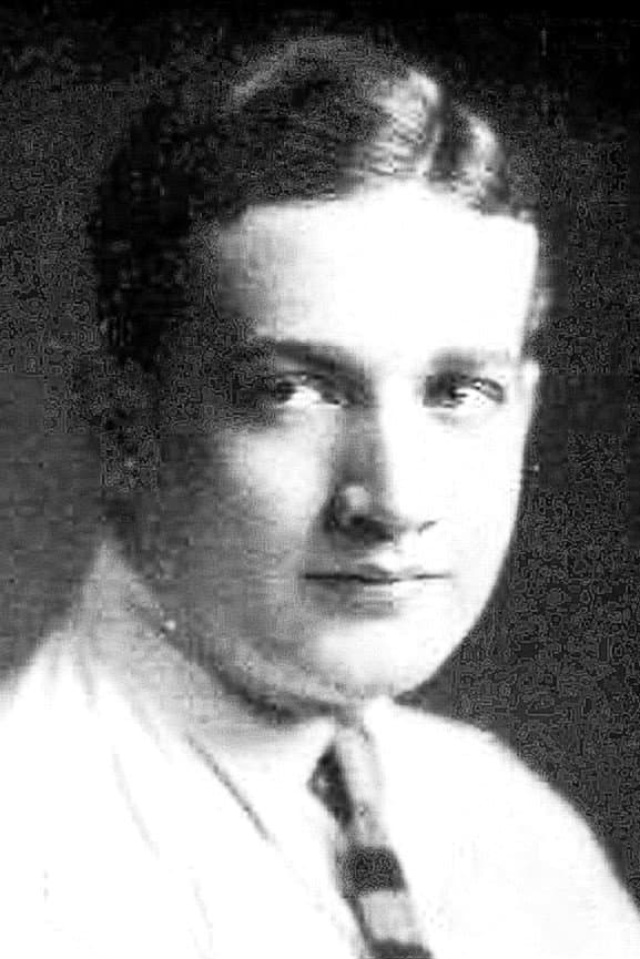 Earl McCarthy profile