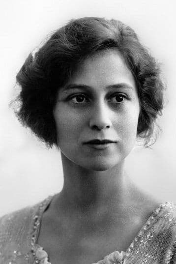 Christine Silver profile