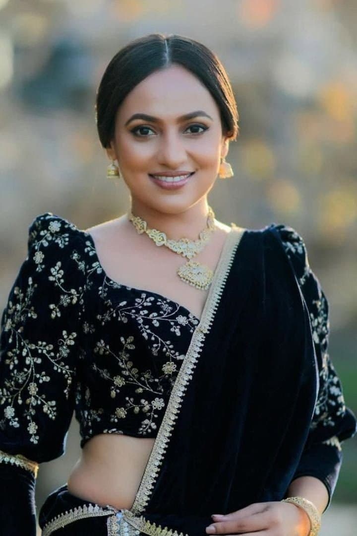 Udari Warnakulasooriya profile