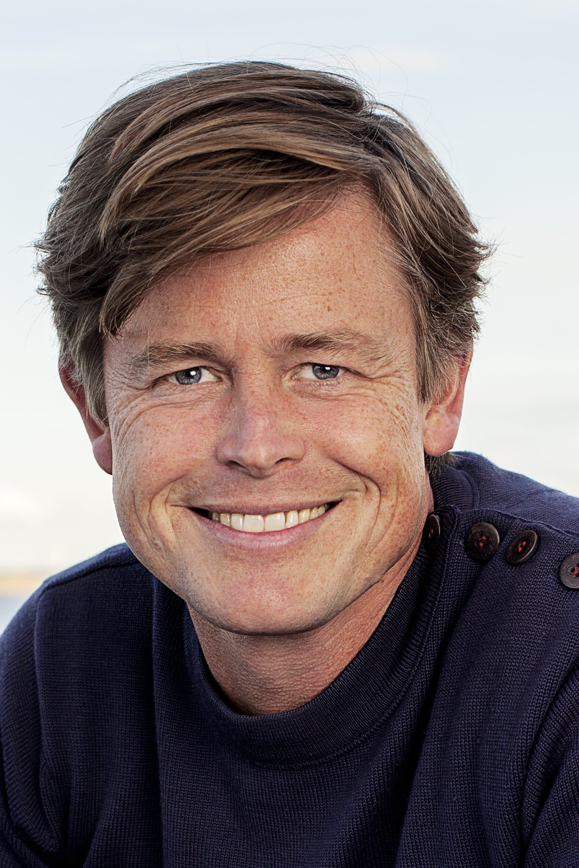 Caspar Phillipson profile