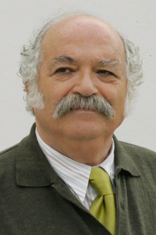 Meray Ülgen profile