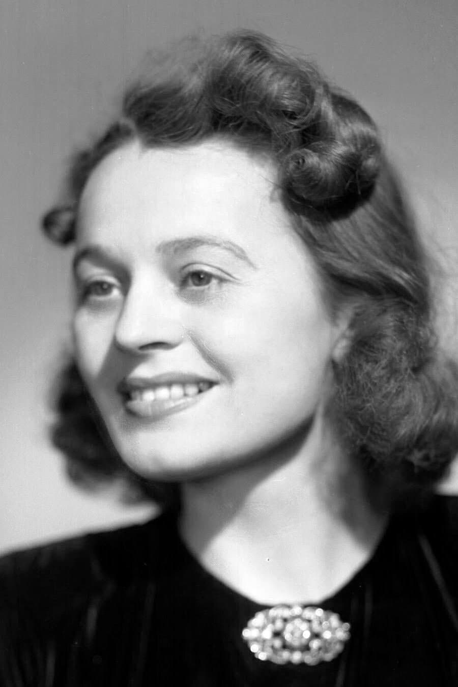 Mária Sulyok profile