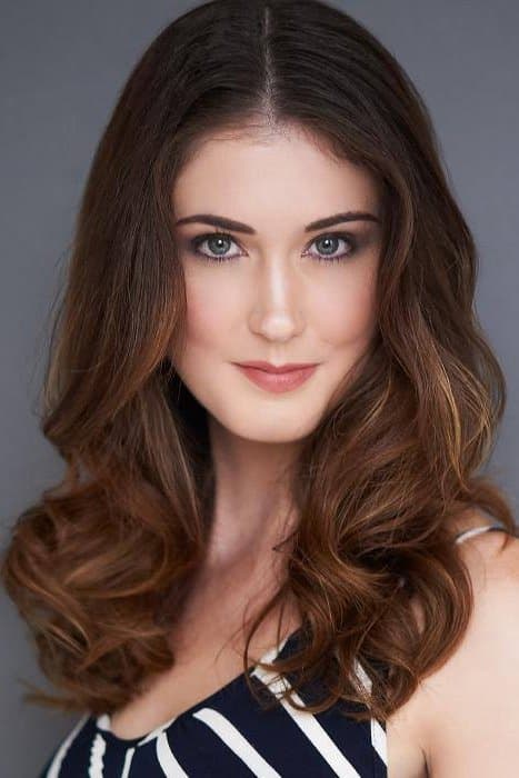 Emanuelle Carriere profile