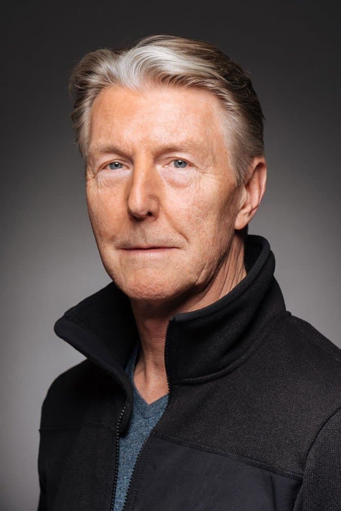 Byron Jennings profile