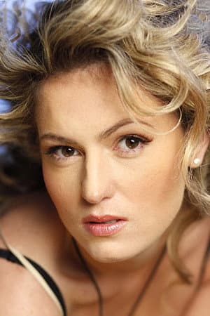 Renata Piotrovski profile