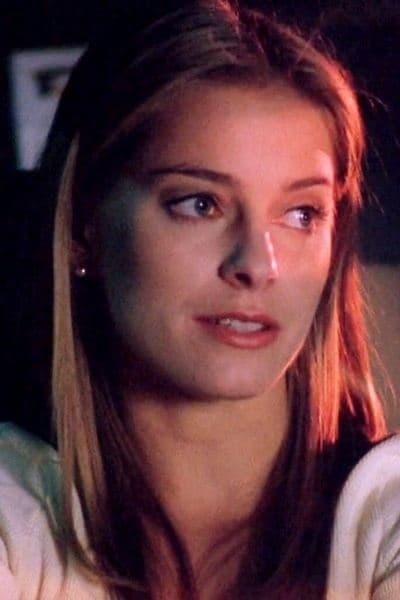 Lee Armstrong profile