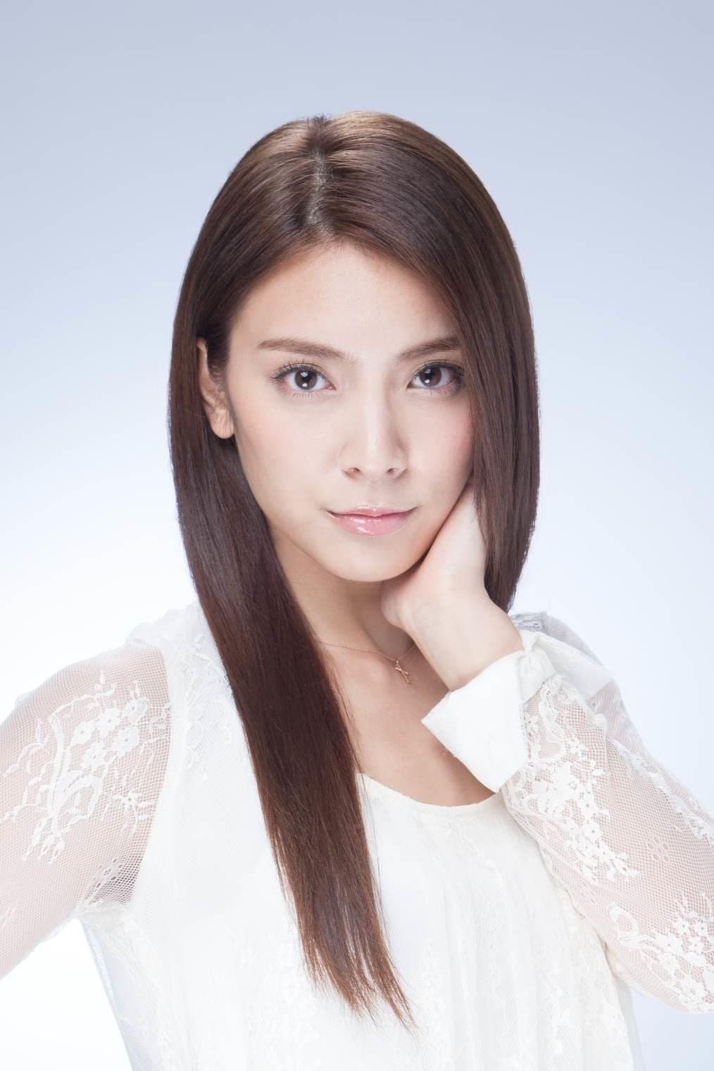 Sayaka Akimoto profile