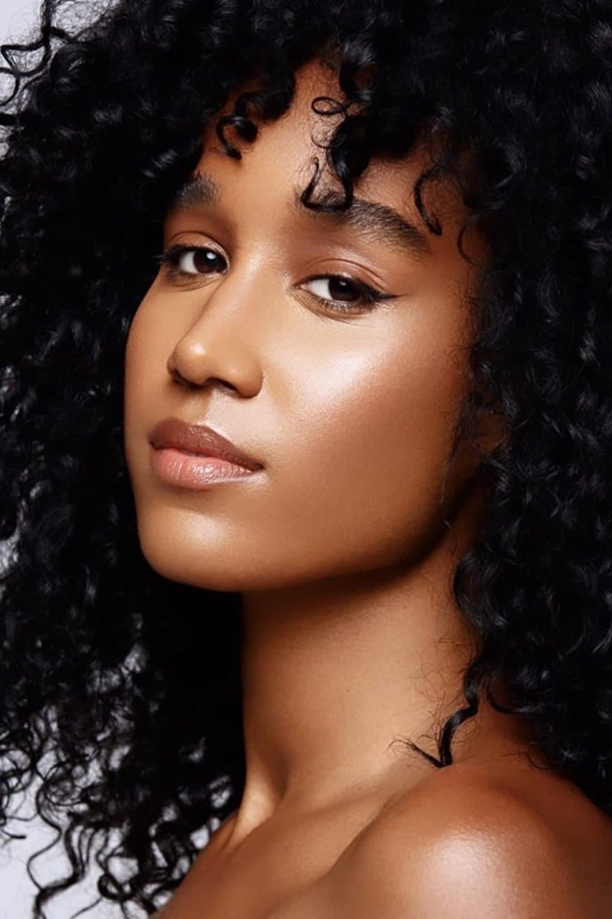 Aria Castillo profile