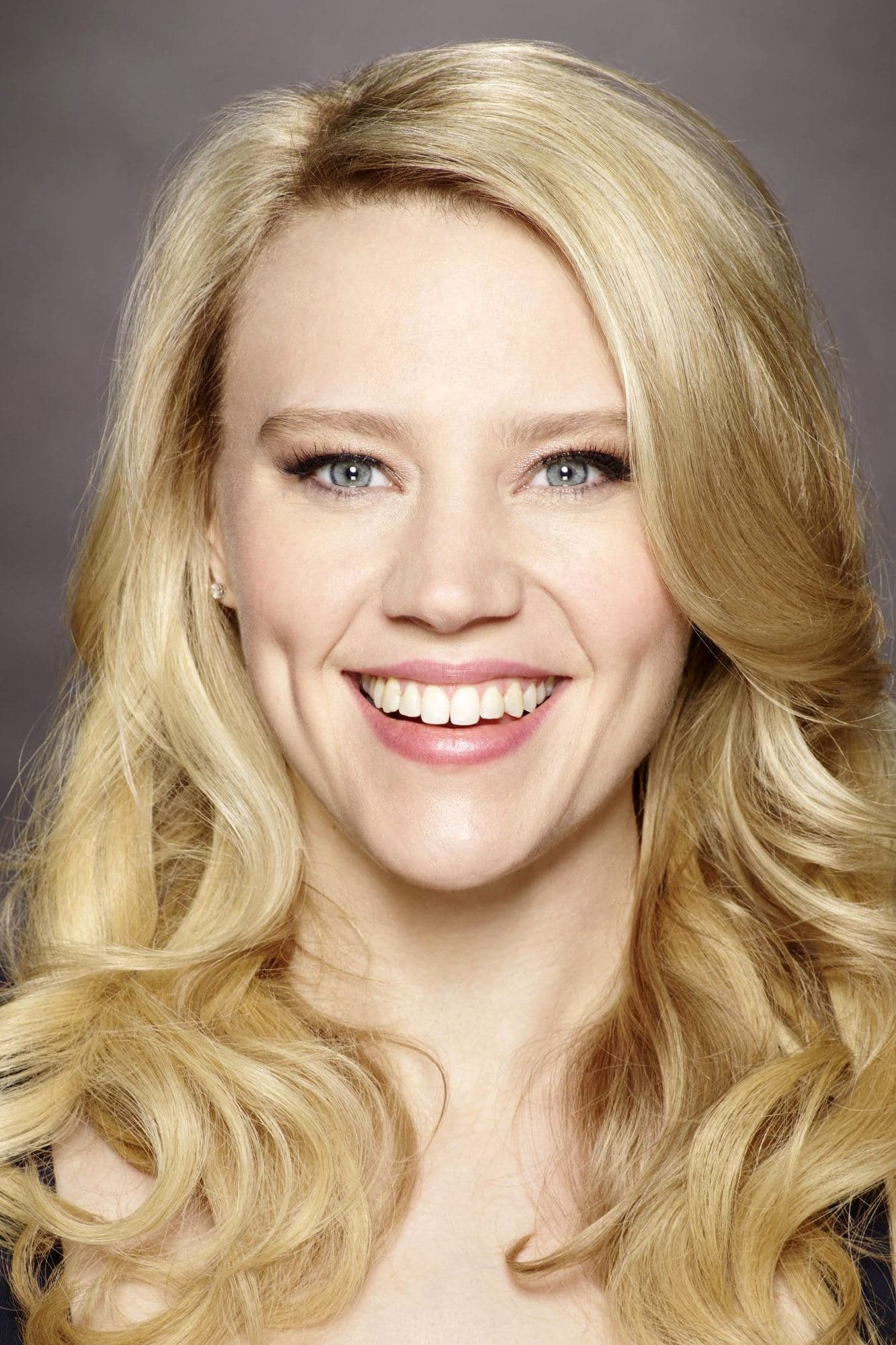 Kate McKinnon profile