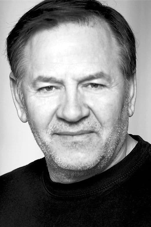 Eduart Makri profile