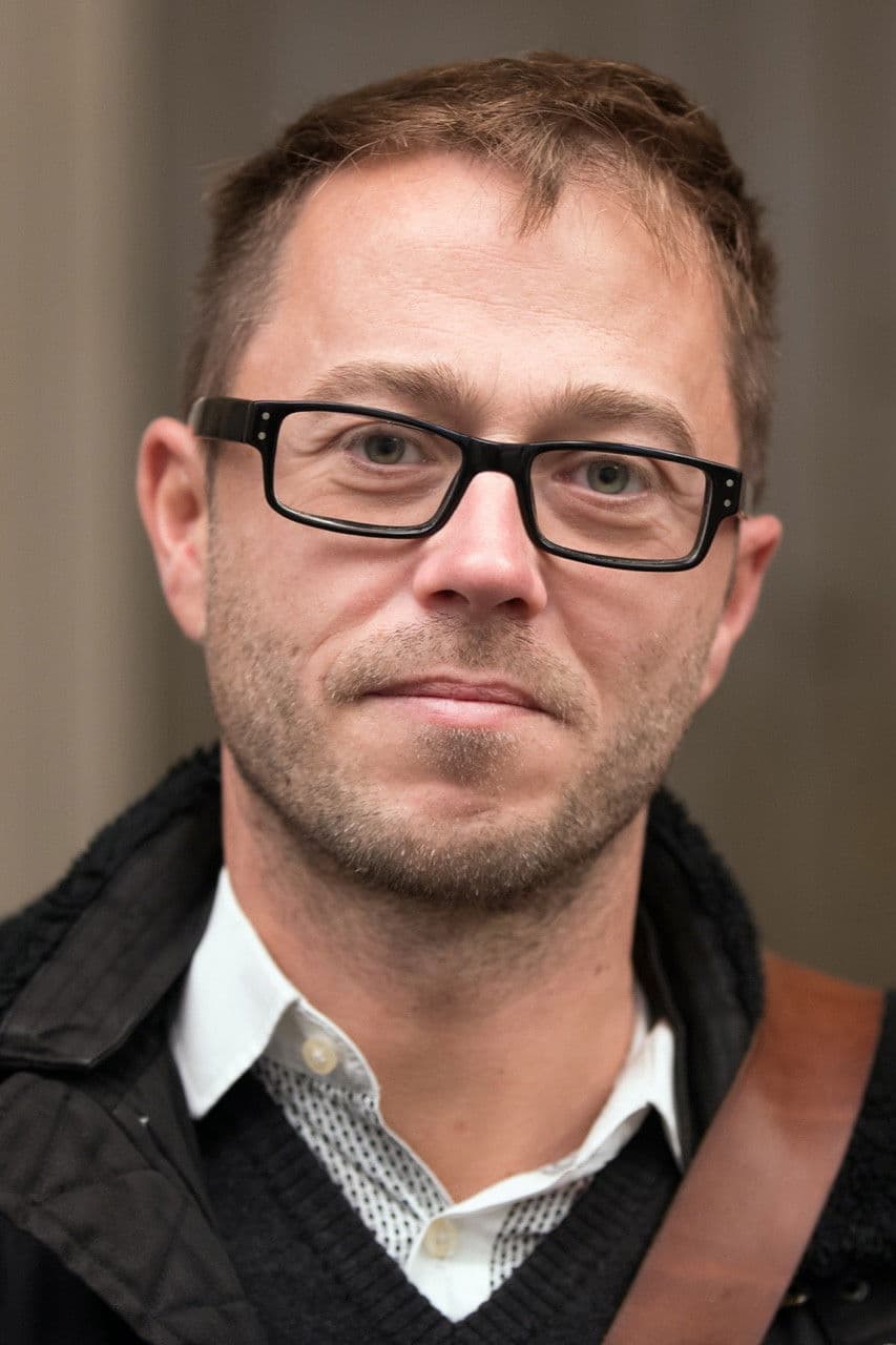 Jean-Gabriel Périot profile