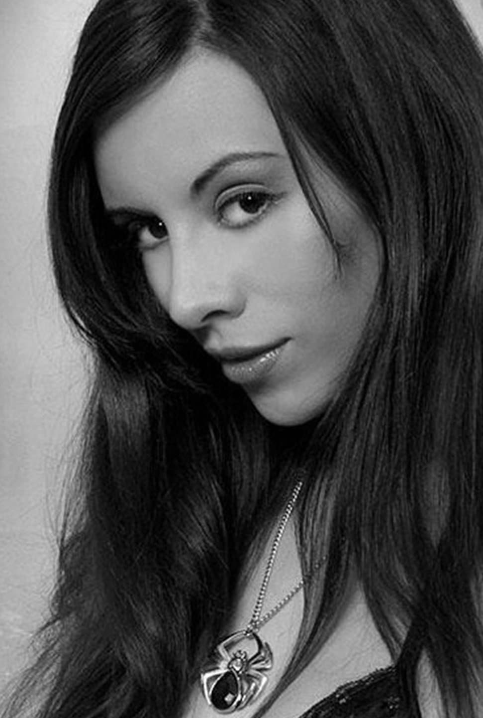 Kerri Taylor profile