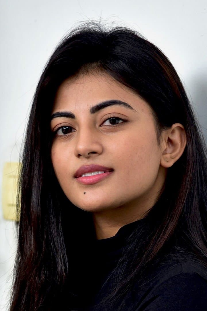 Anandhi profile