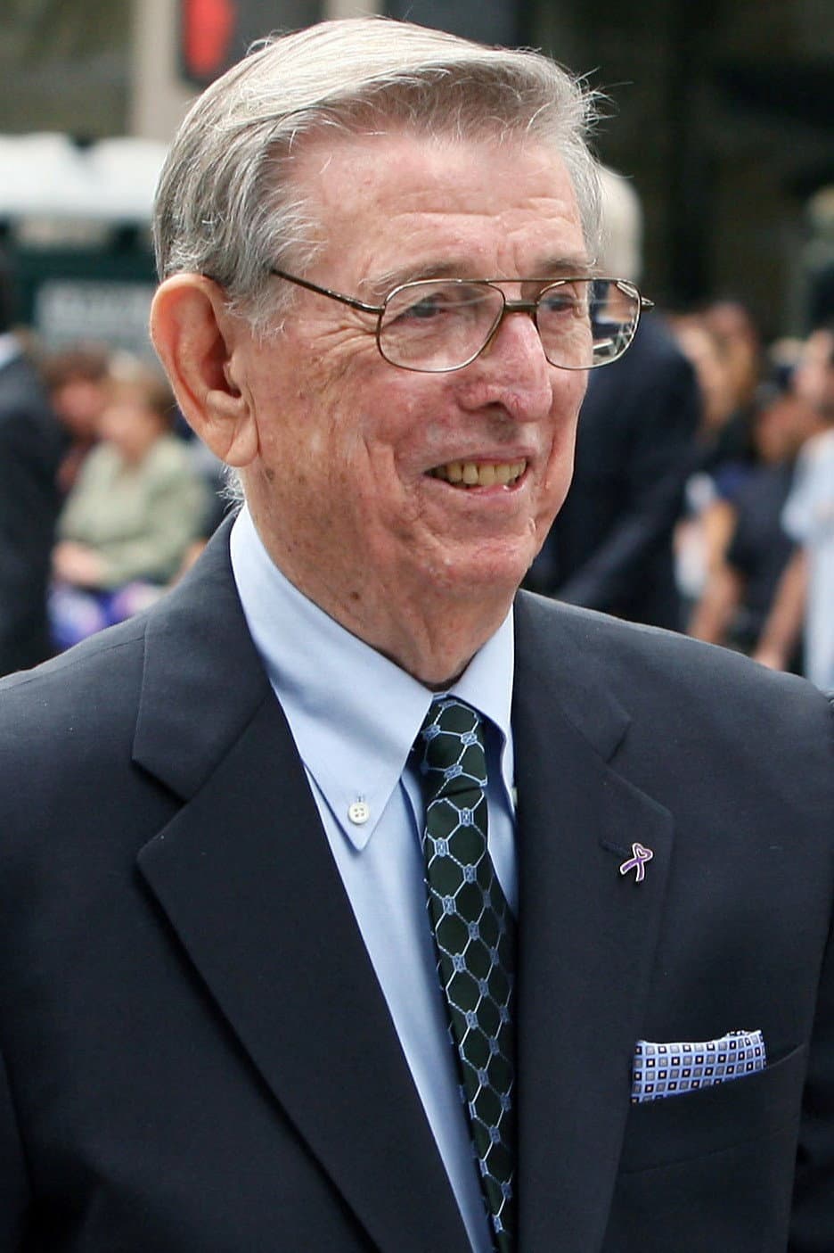 Lou Carnesecca profile