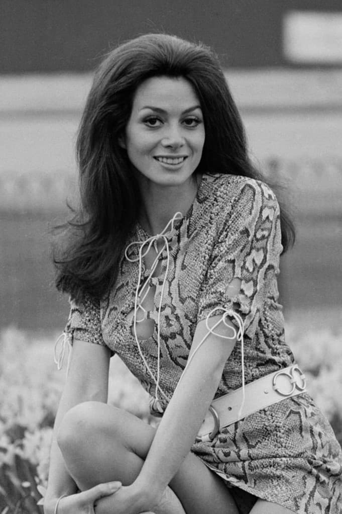 Angela Grant profile