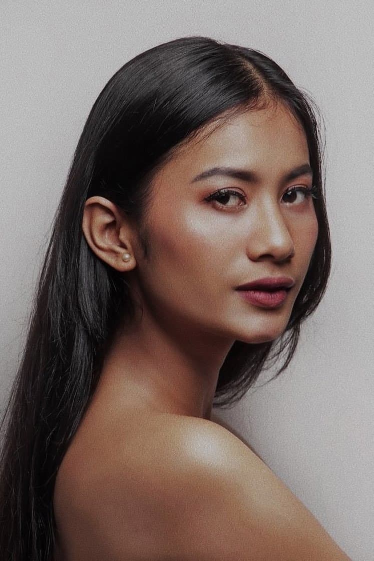 Putri Intan Kasela profile