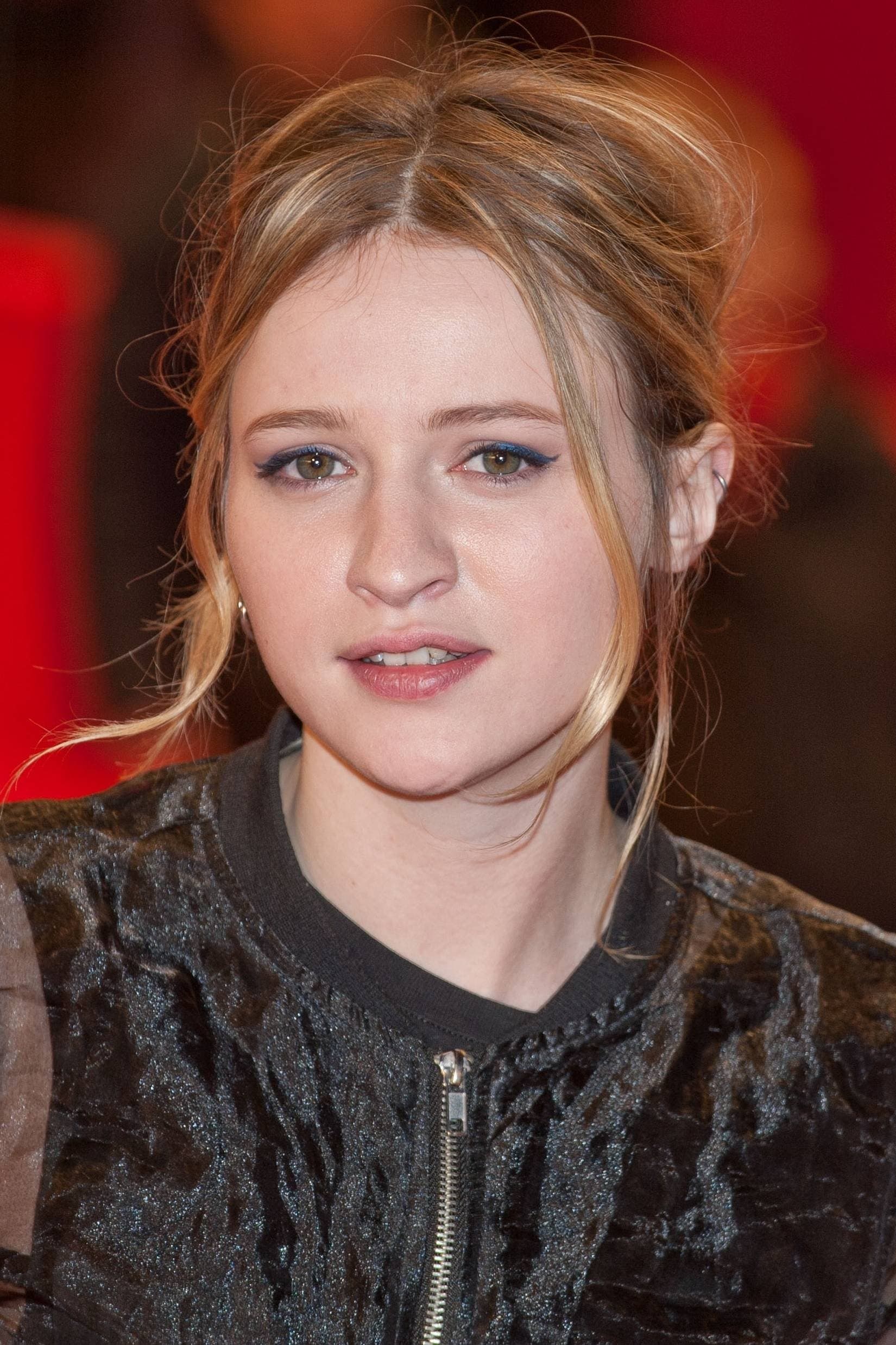 Christa Théret profile