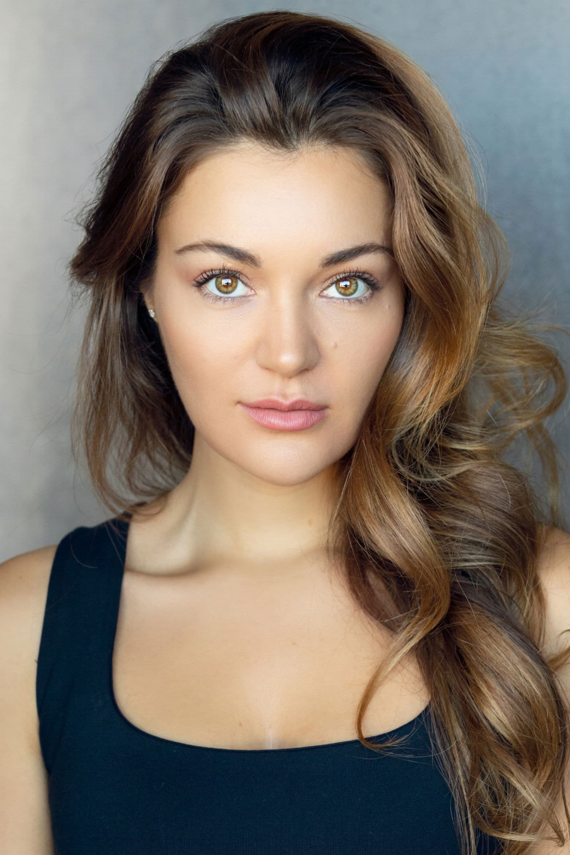 Mirabel Stuart profile