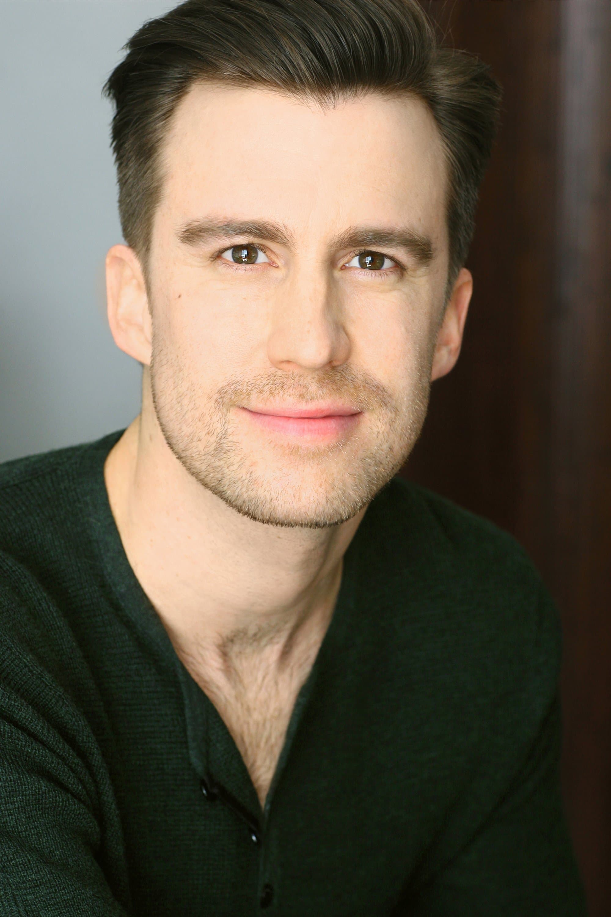 Gavin Creel profile