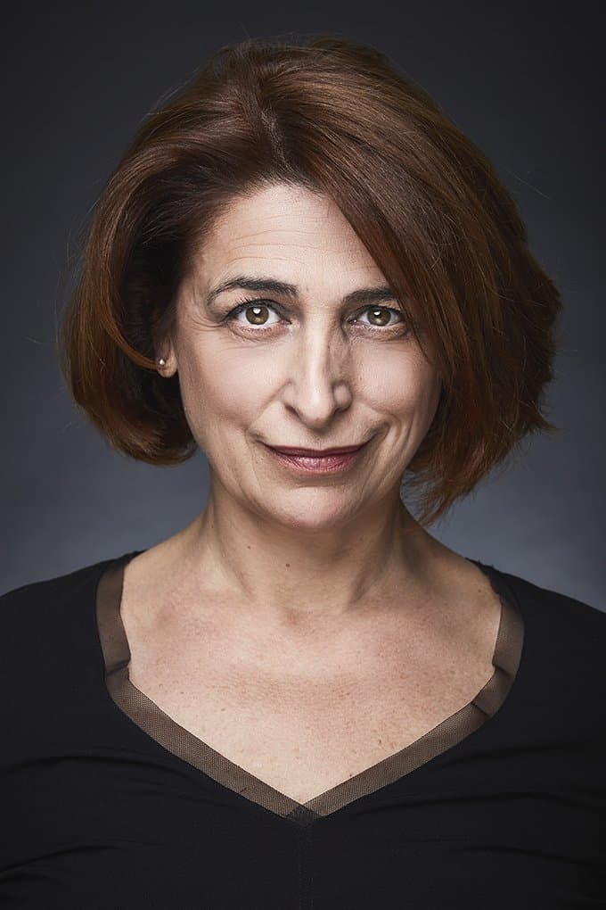 Belén Ponce de León profile