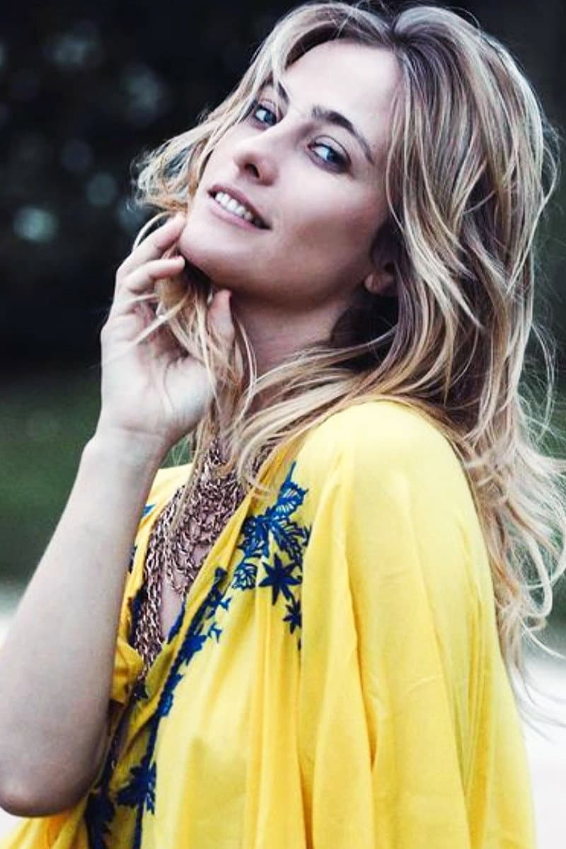 Josefina Pieres profile