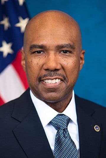 Robert Contee profile