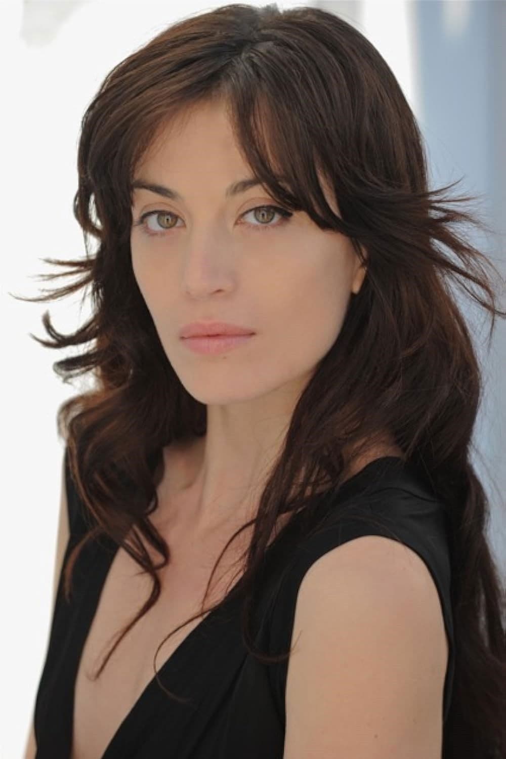 Laura Cotenescu profile