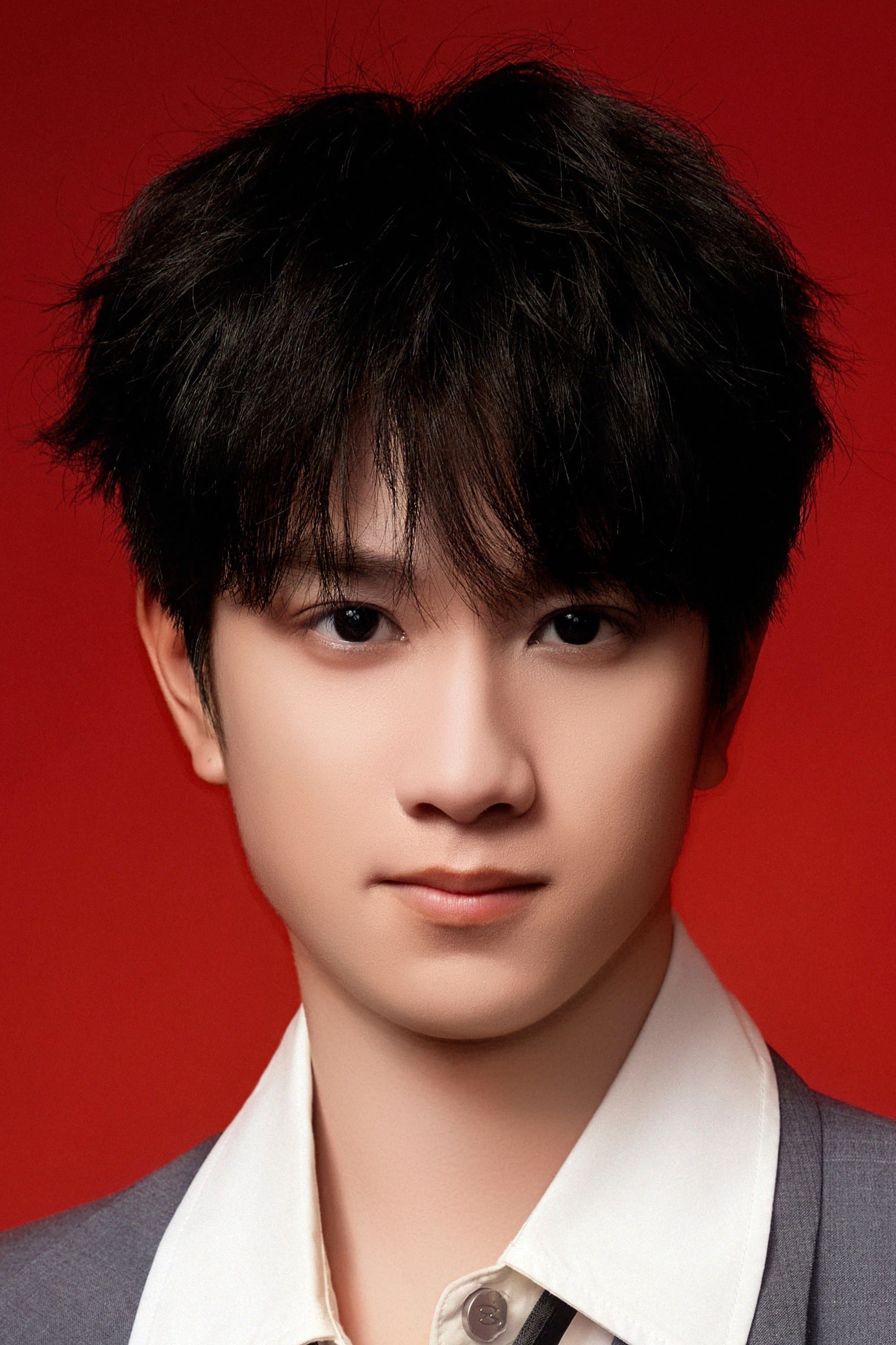 Ao Ziyi profile