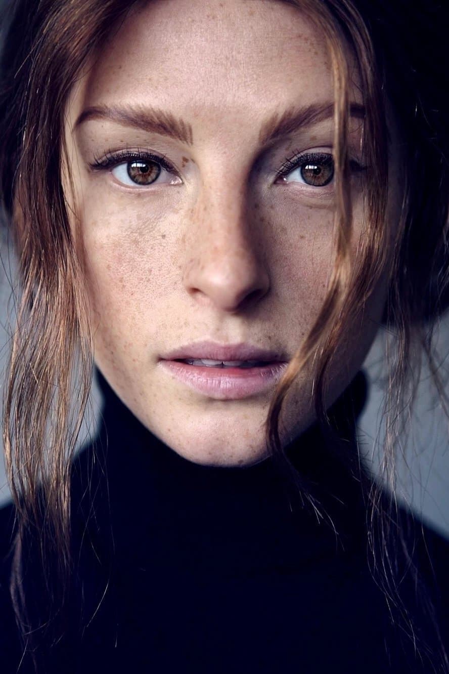 Amber Jean Rowan profile