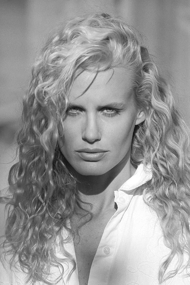 Daryl Hannah profile
