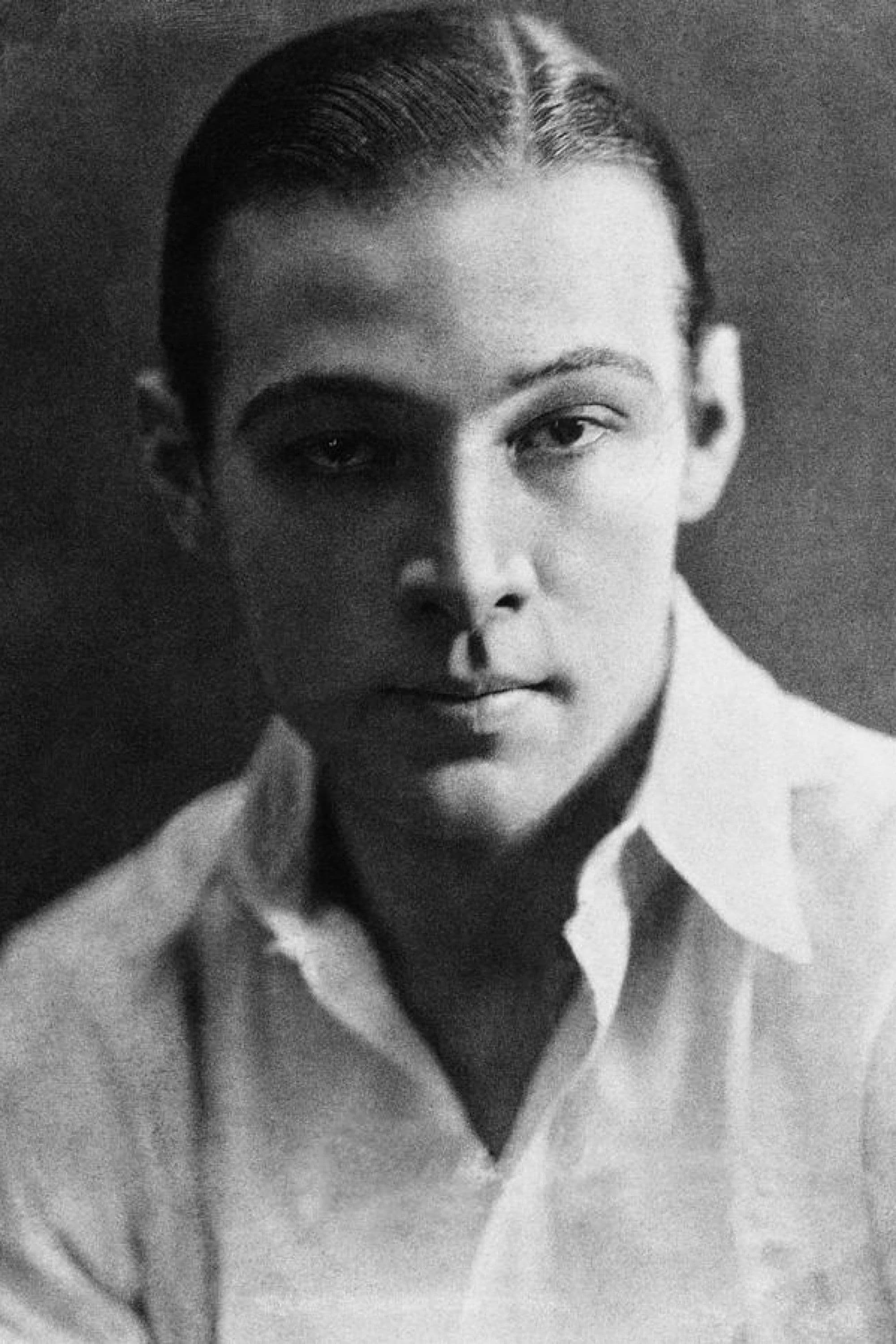 Rudolph Valentino profile