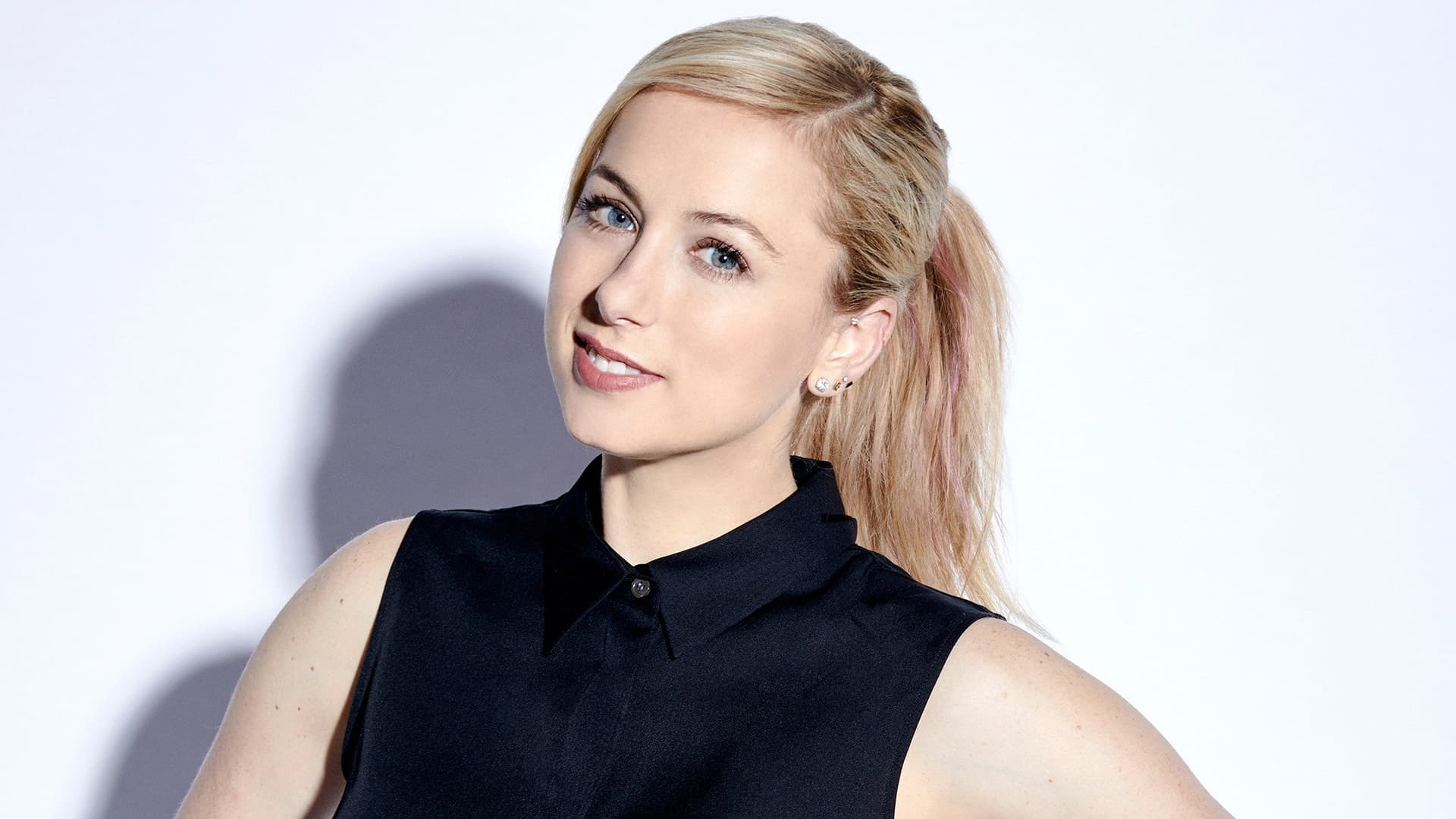 Truth & Iliza backdrop