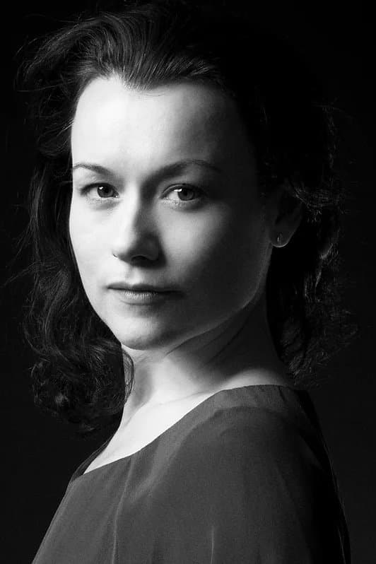 Laura Jennings profile