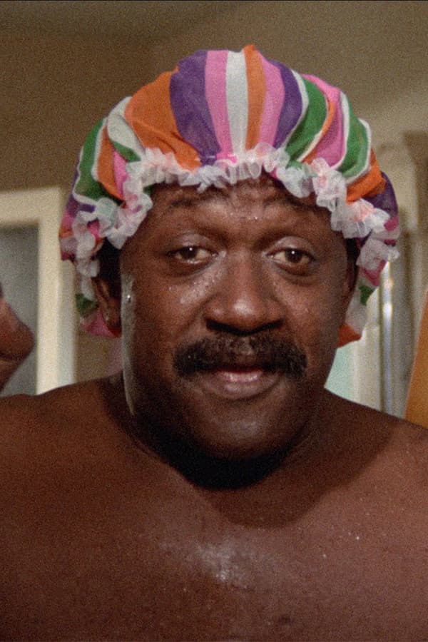 Simon Chuckster profile