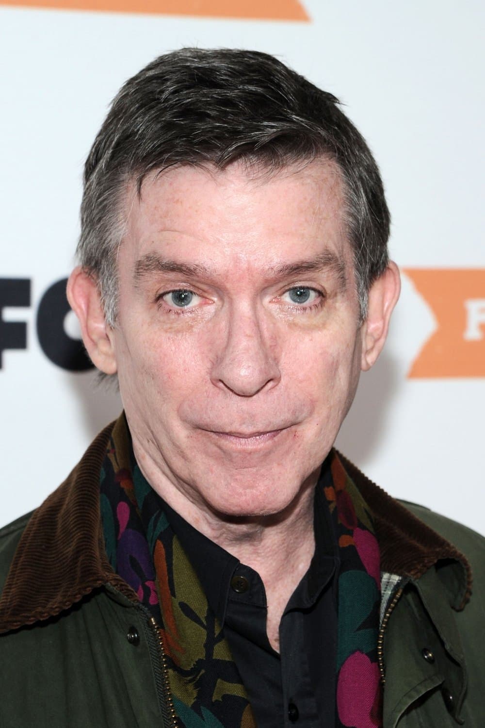 Kurt Loder profile