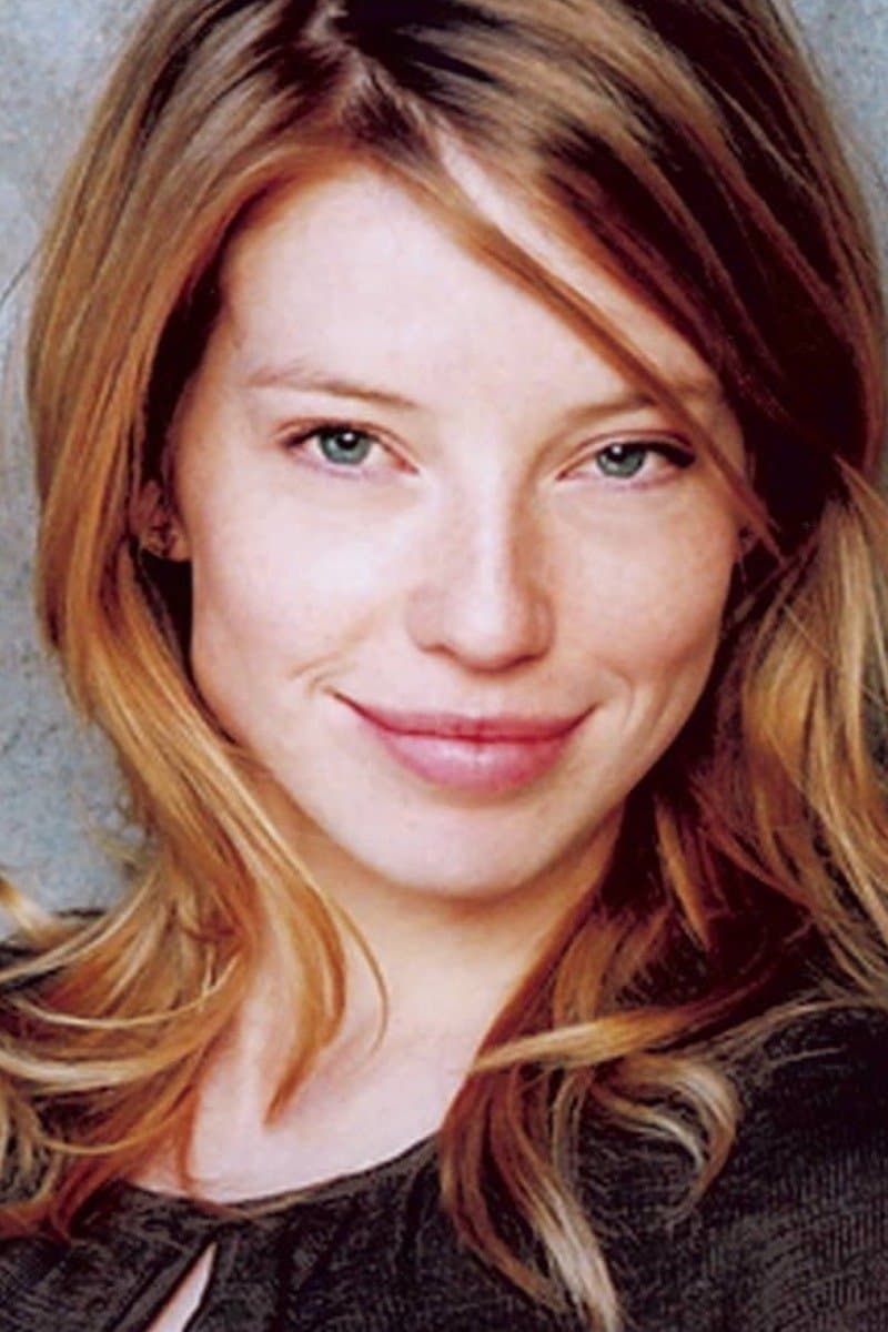 Joanna Douglas profile