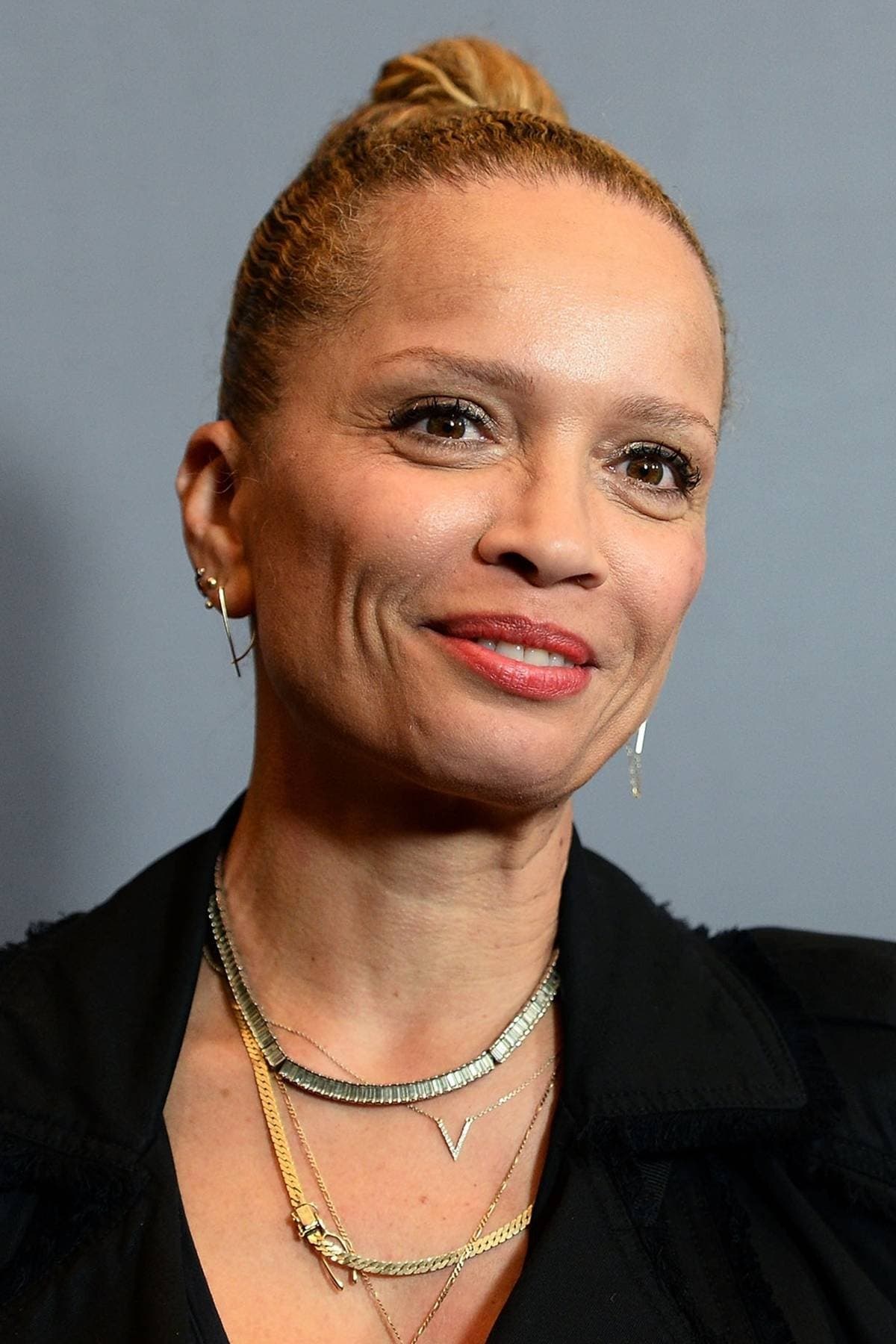 Victoria Mahoney profile