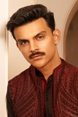 Veer Pahariya profile