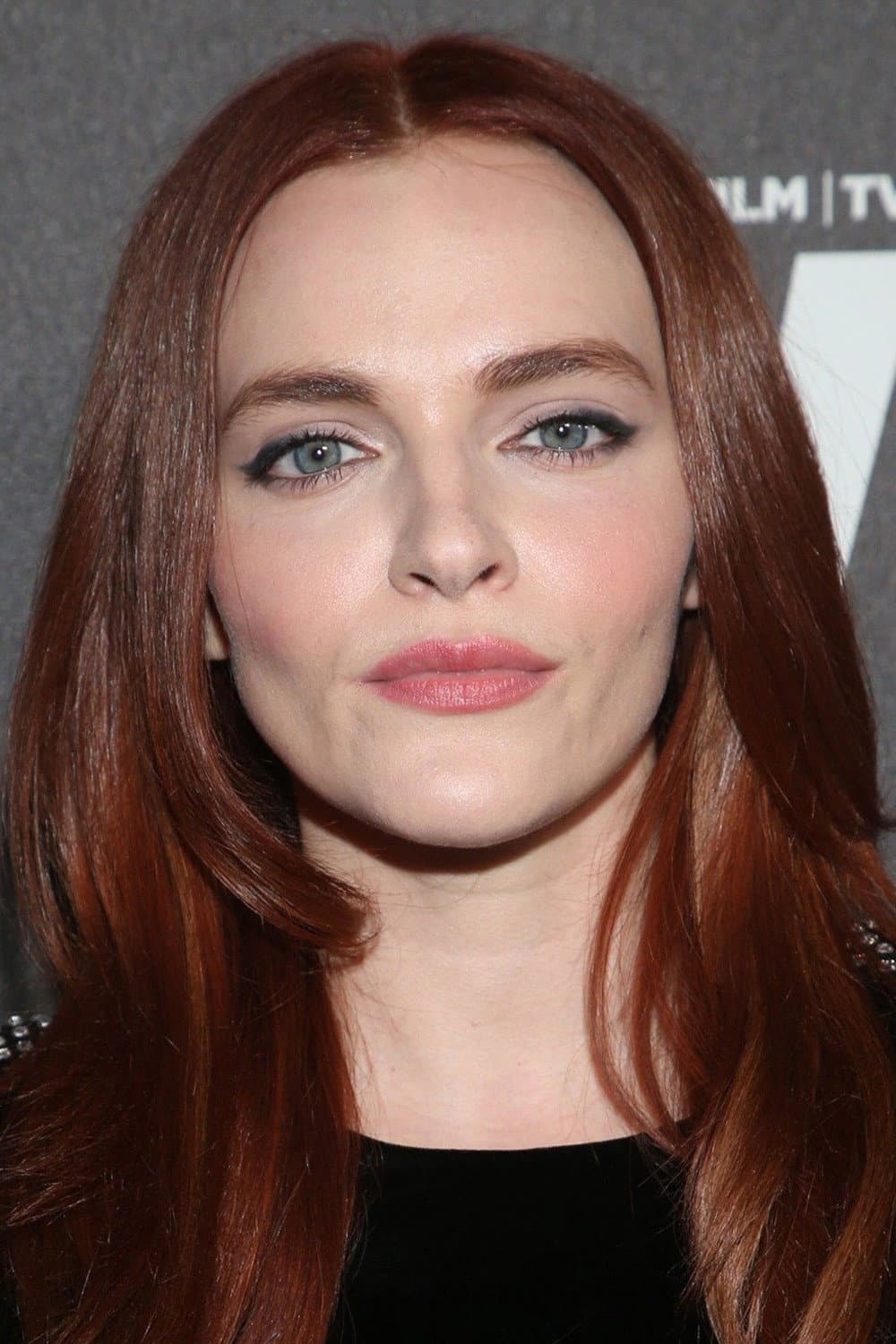 Madeline Brewer profile