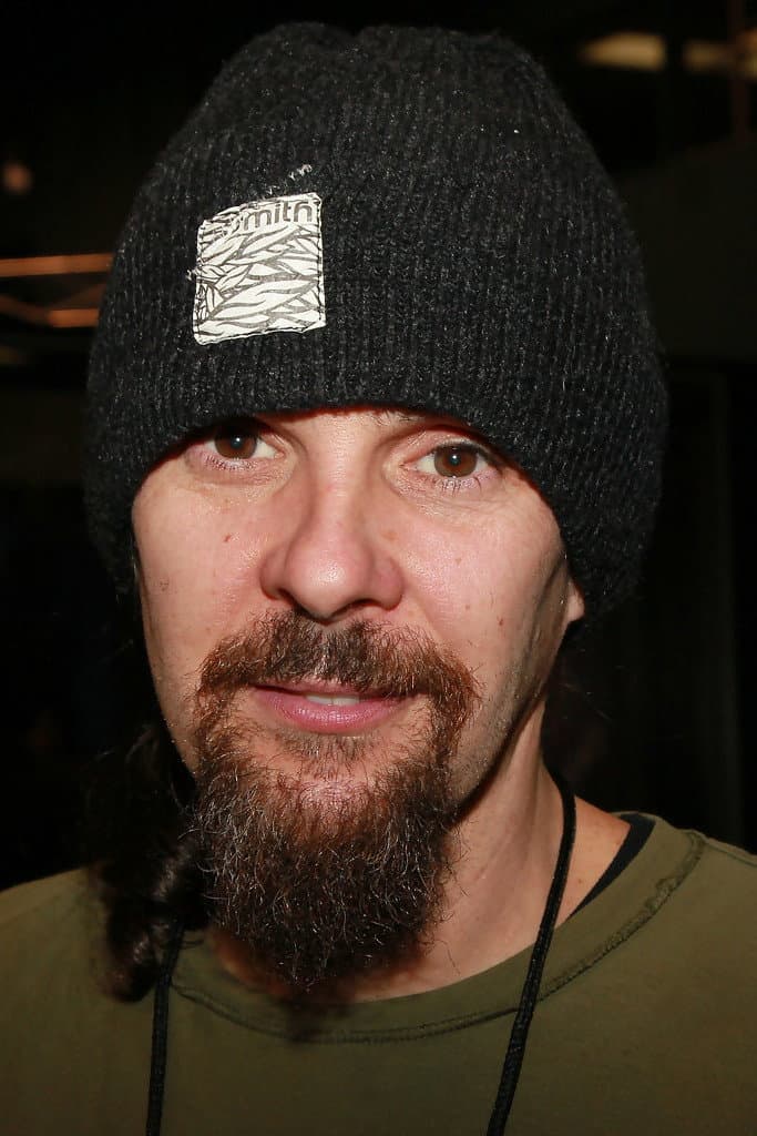 Robbie Merrill profile