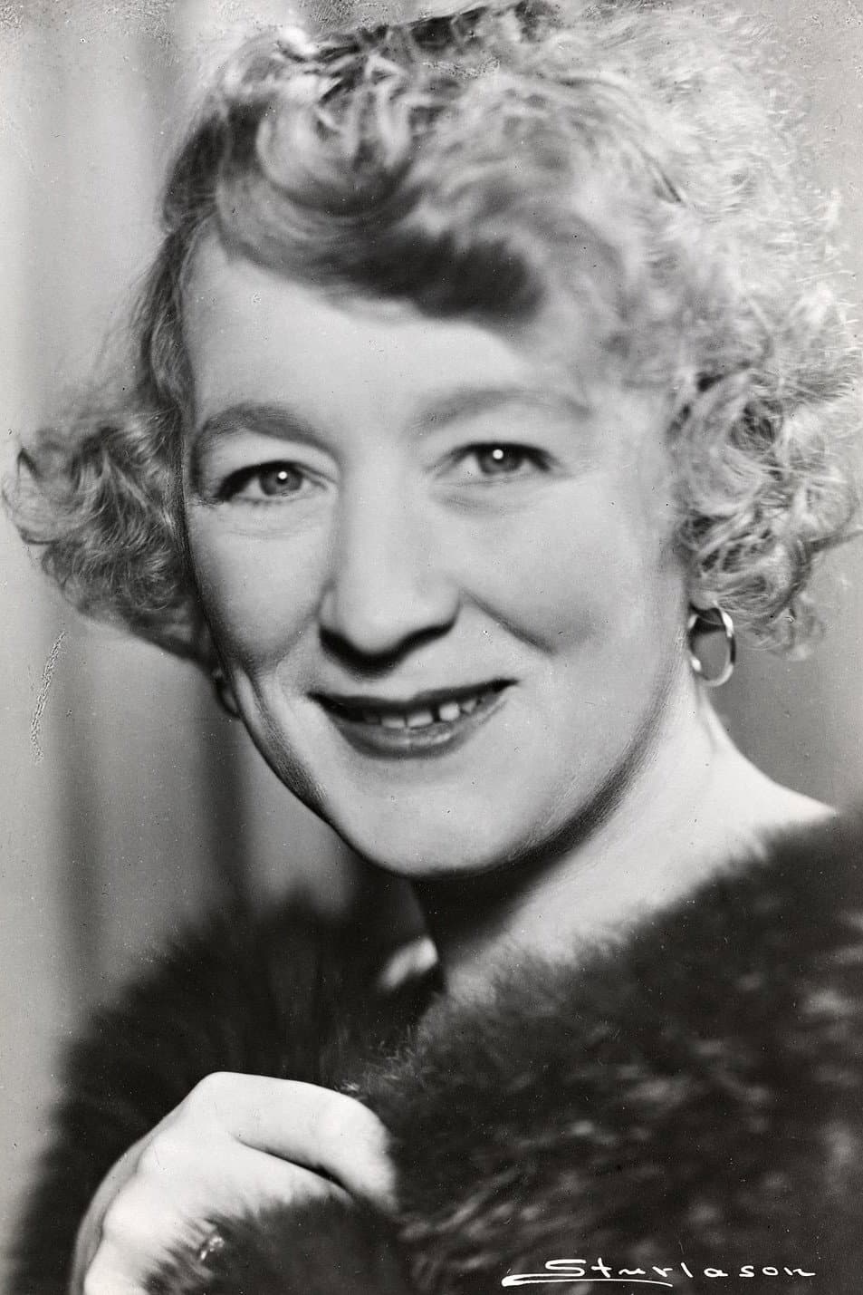 Lalla Carlsen profile